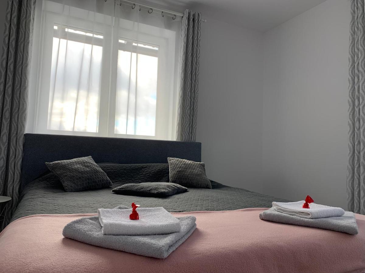Viktoria House Villa Odorheiu Secuiesc Luaran gambar
